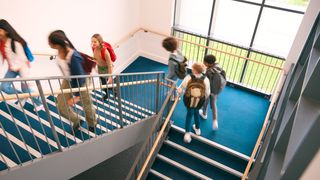 Elevii vor avea parte de o nouă vacanță &icirc;n intervalul 9 februarie - 1 martie 2026. C&acirc;t zile libere mai sunt p&acirc;nă la finalul anului școlar