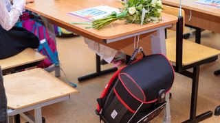 Amenzi usturătoare pentru părinții care nu își trimit copiii la școală în prima zi de cursuri. Până la ce sume pot ajunge sancțiunile