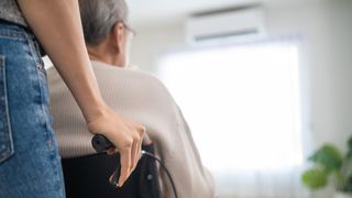 Ce valoare au indemnizațiile pentru persoanele cu handicap accentuat și mediu: Aceștia pot opta și pentru indemnizația de însoțitor