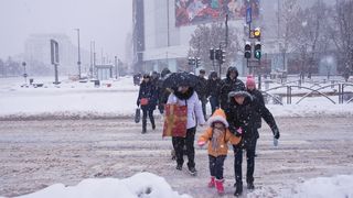Este cod portocaliu și galben de ninsori. Prognoza meteo ANM pentru miercuri, 18 februarie 2026: Care sunt zonele cele mai afectate