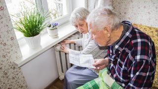 Cine sunt rom&acirc;nii care pot beneficia de p&acirc;nă la 500 de lei pe lună. Ce acte trebuie depuse