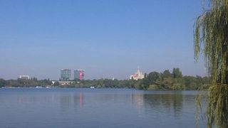 NEWS ALERT Descoperire macabră &icirc;n Capitală! O femeie a fost găsită &icirc;necată &icirc;n lacul Herăstrău