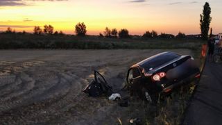 O femeie și-a pierdut viața și două persoane au fost transportate la spital după ce au fost implicate &icirc;ntr-un eveniment rutier, &icirc;n județul Bacău