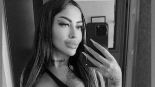 Valentina este t&acirc;năra de 21 de ani găsită moartă &icirc;ntr-o valiză, &icirc;n r&acirc;ul Olt. Iubitul ei este căutat de polițiști