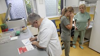 Grevă de avertisment &icirc;n spitalele din Rom&acirc;nia. Sindicaliștii contestă proiectul noii legi a salarizării