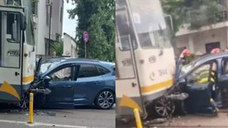 Două mașini și un tramvai, implicate &icirc;ntr-un eveniment rutier, &icirc;n București. Transportul public a fost afectat