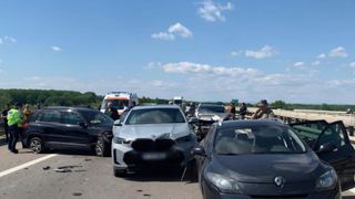 Trafic blocat pe Autostrada A3, după o ciocnire &icirc;n lanț cu 7 mașini