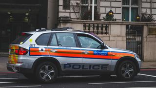 O fetiță de 3 ani și-a pierdut viața după ce a fost hrănită doar cu unt, linte și iaurt. Ce acuzații sunt aduse părinților