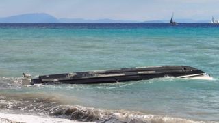 Un rom&acirc;n de 45 de ani este dispărut de două zile, &icirc;n Grecia. Barca &icirc;n care se afla s-ar fi răsturnat aproape de Kefalonia