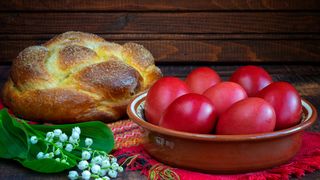 Cele mai simple metode de vopsit ouăle de Paște. Cum putem obține cele mai frumoase culori din ingrediente naturale