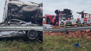 Un bărbat și-a pierdut viața, iar altul a ajuns la spital după ce un TIR &icirc;ncărcat cu cărămizi s-a răsturnat peste mașina &icirc;n care se aflau