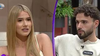 Daniela, dezamăgită de Valentin &icirc;n &bdquo;Casa Iubirii&rdquo;. Gestul concurentului care a făcut-o să reacționeze: &bdquo;G&acirc;ndește-te cum m-am simțit&rdquo;