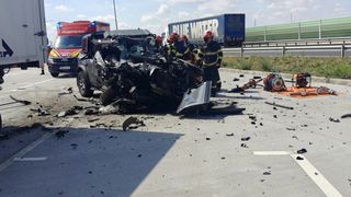 Un bărbat de 57 de ani și-a pierdut viața pe centura Timișoarei, după ce a intrat cu mașina sub un TIR parcat