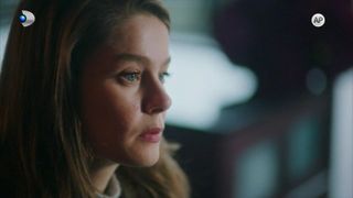 Rezumat episodul 25 „Fata de la fereastră”, difuzat în 10 noiembrie la Kanal D: Sedat se împacă cu Cana, iar Nalan vrea să devină mamă