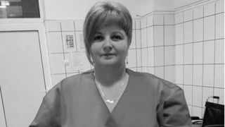 Asistenta medicală Mihaela Ilie s-a stins din viață &icirc;n timp ce era &icirc;n concendiu la mare. S-a prăbușit &icirc;n fața soțului și a copilului său