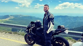 El este fotbalistul care și-a pierdut viața pe Transalpina. Denis avea doar 28 de ani și era pasionat de motociclete