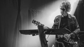 Chitaristul trupei The Cure, Perry Bamonte, și-a pierdut viața la v&acirc;rsta de 65 de ani &icirc;n a doua zi de Crăciun