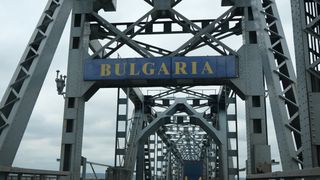 Circulația pe Podul Prieteniei, dintre Giurgiu și Ruse, va fi &icirc;nchisă temporar, s&acirc;mbătă, pentru toate categoriile de autovehicule