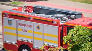 Un bărbat de 50 de ani a ajuns la spital după o deflagrație produsă într-un apartament din Iași duminică dimineața