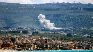 Ziua 32 de conflict &icirc;n Orientul Mijlociu. O lună de la primele bombardamente &icirc;n Orient. Israelul refuză să dea un termen pentru &icirc;ncheierea războiului &icirc;mpotriva Iranului