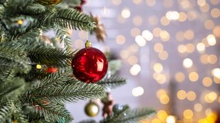 Top 5 superstiții de Crăciun 2025. Gestul care atrage sărăcia &icirc;n casă