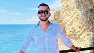 Cosmin este t&acirc;nărul motociclist care și-a pierdut viața &icirc;n urma accidentului din Gorj. Acasă &icirc;l așteptau o soție și o fetiță