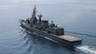 Ziua 53 de conflict &icirc;n Orientul Mijlociu. Trei nave au traversat Str&acirc;mtoarea Hormuz &icirc;n ultimele 12 ore. Delegațiile Statelor Unite și Iranului sosesc astăzi &icirc;n Pakistan pentru noi negocieri