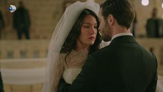 Rezumat episodul 9 &bdquo;Ai nimănui&rdquo;, difuzat &icirc;n 9 aprilie 2026 la Kanal D: Azize este obligată să se căsătorească cu Devran