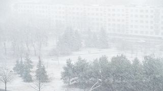 Prognoza meteo pentru marți, 6 ianuarie 2026. Meteorologii ANM anunță precipitații mixte și ger