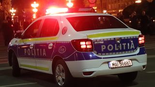 Un fost căpitan al Rapidului a fost implicat &icirc;ntr-un incident rutier, &icirc;n București. Bărbatul ar fi fost &icirc;ncătușat de polițiști