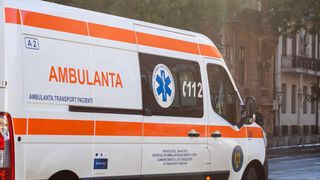 O fetiță de 1 an și 9 luni și-a pierdut viața &icirc;n mașina mamei sale, &icirc;n drum spre medicul de familie din Constanța. Femeia a chemat ambulanța, dar a fost mult prea t&acirc;rziu