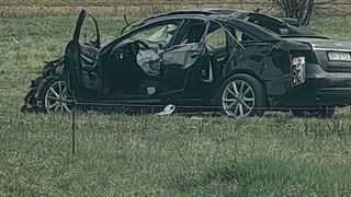 Mașină răsturnată &icirc;n Bihor! Două persoane au ajuns de urgență la spital