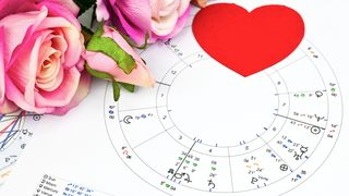 Horoscop marți, 10 februarie 2026: Semnul zodiacal care reușește să atragă atenția persoanei pentru care are sentimente ascunse de mult timp