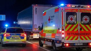 Un rom&acirc;n de 31 de ani și-a pierdut viața pe autostrada din Germania după ce a cobor&acirc;t să &icirc;mpingă mașina