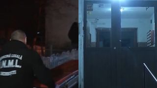 Un bărbat din București a fost găsit fără suflare &icirc;n apartament chiar de tatăl său. Pe pereți erau scrise mesaje de adio