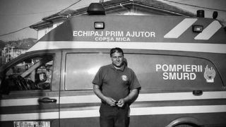 Comunitatea medicală este &icirc;ndoliată! Paramedicul Aurel Păcurar s-a stins din viață la doar 43 de ani