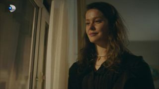 Rezumat episodul 83 &bdquo;Fata de la fereastră&rdquo;, difuzat &icirc;n 29 ianuarie 2026 la Kanal D: Nalan nu reușește să treacă peste despărțirea de Hayri și cere ajutorul unui specialist