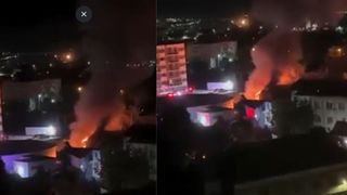 O casă din Slatina a fost cuprinsă &icirc;n totalitate de foc. Două persoane v&acirc;rstnice și o fetiță de 6 ani au ajuns la spital