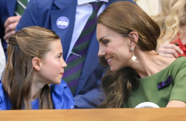Nimeni nu se aștepta la așa ceva! Unde au apărut Kate Middleton și prințesa Charlotte FOTO WOW