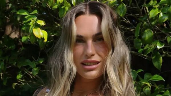 Fără inhibiții &icirc;n Mykonos! Arina Sabalenka se răsfață ca o divă după eliminarea de la Wimbledon