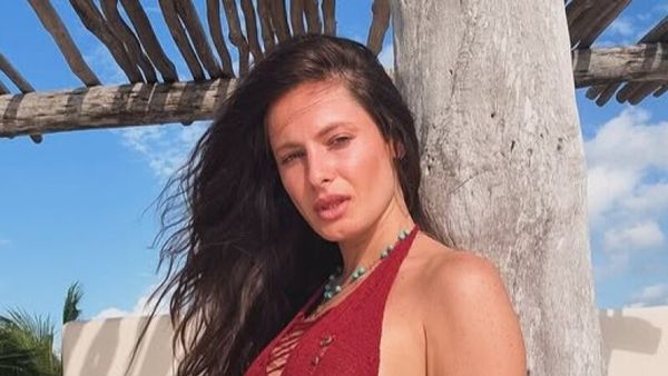 Imagini incendiare cu Raluka &icirc;n costum de baie! Reacția publicului c&acirc;nd a văzut-o sub soarele din Grecia: &bdquo;Ca o sirenă!&rdquo;