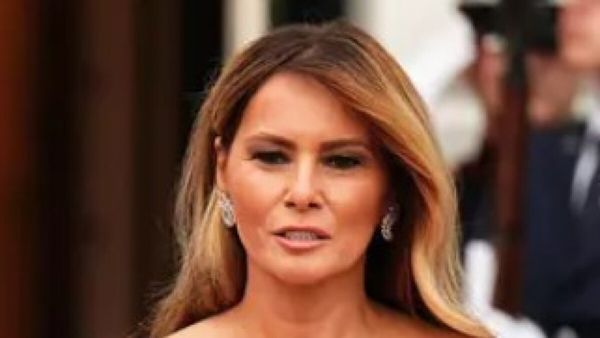 O avere pe o singură rochie! Melania Trump a lăsat audiența fără cuvinte la cina cu Regele Charles. Cum arată ținuta Dior de 80.000 de dolari și detaliul &bdquo;scump&rdquo; pe care doar experții l-au observat
