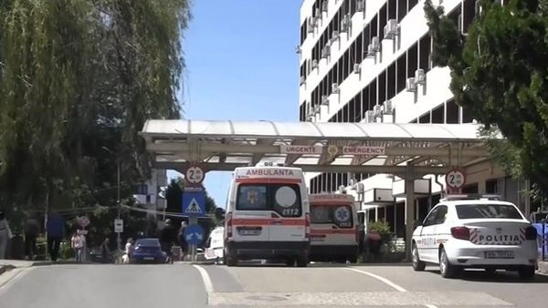 VIDEO Scandal la Spitalul Județean Arad: un livrator din Sri Lanka a fost agresat de un agent de securitate