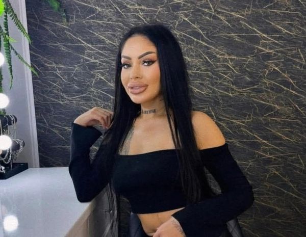 Imagini dureroase de la morm&acirc;ntul Valentinei Tănasie! Iată ce a apărut la locul de veci al regretatei tinere, la o luna de dispariția sa