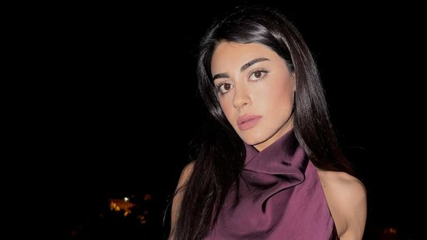Cine este Talya Celebi, frumoasa actriță care o interpretează pe Hancer &icirc;n serialul &bdquo;&Icirc;n spatele vălului&rdquo; difuzat la Kanal D2:&nbsp;&bdquo;Stă dreaptă &icirc;n fața vieții și că &icirc;și urmează principiile cu demnitate indiferent de circumstanțe&rdquo;