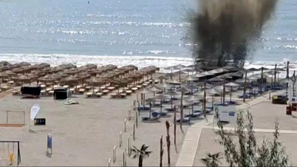 Drona găsită pe plaja din stațiunea Olimp a fost detonată. Ministrul Apărării spune că nu a fost notificat cu privire la intervenție