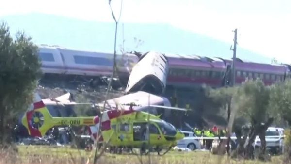 VIDEO Spania este &icirc;ndoliată trei zile, după cumplitul incident feroviar &icirc;n care și-au pierdut viața cel puțin 68 de persoane