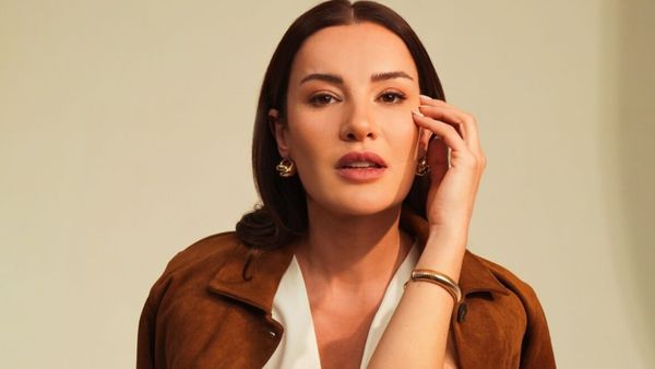 Mama actriței Ece Irtem, dezvăluiri tulburătoare despre ce pastile lua frecvent fiica să. Drama neștiută a regretatei artiste a șocat pe toată lumea
