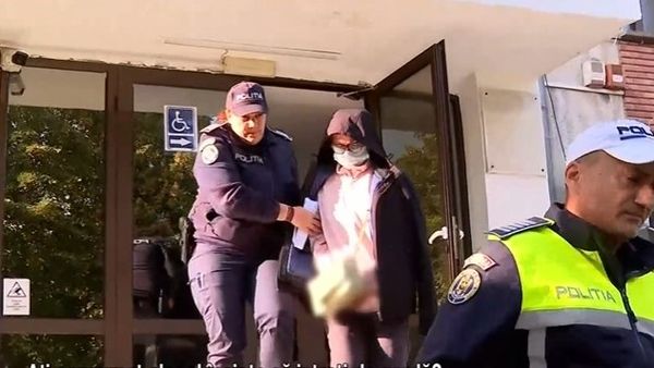 VIDEO Doctoriță din Alexandria prinsă beată la volan &icirc;nainte de gardă, implicată &icirc;ntr-un accident și &icirc;n două scandaluri grave