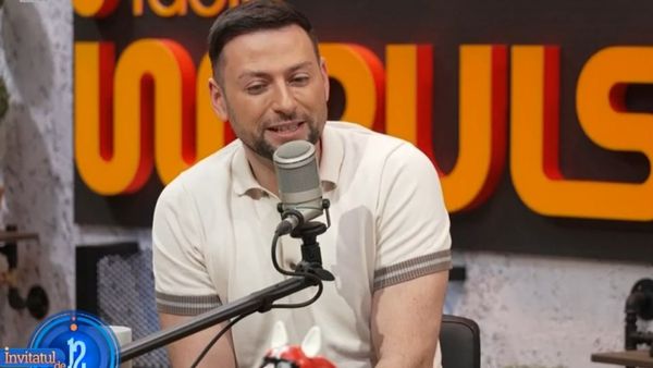 Radu Andrei Tudor, amintiri emoționante cu fiul său de la prima lui apariție TV, &icirc;n platoul emisiunii &bdquo;Invitatul de 12&rdquo;: &bdquo;Creștem &icirc;mpreună, ne maturizăm &icirc;mpreună!&rdquo;